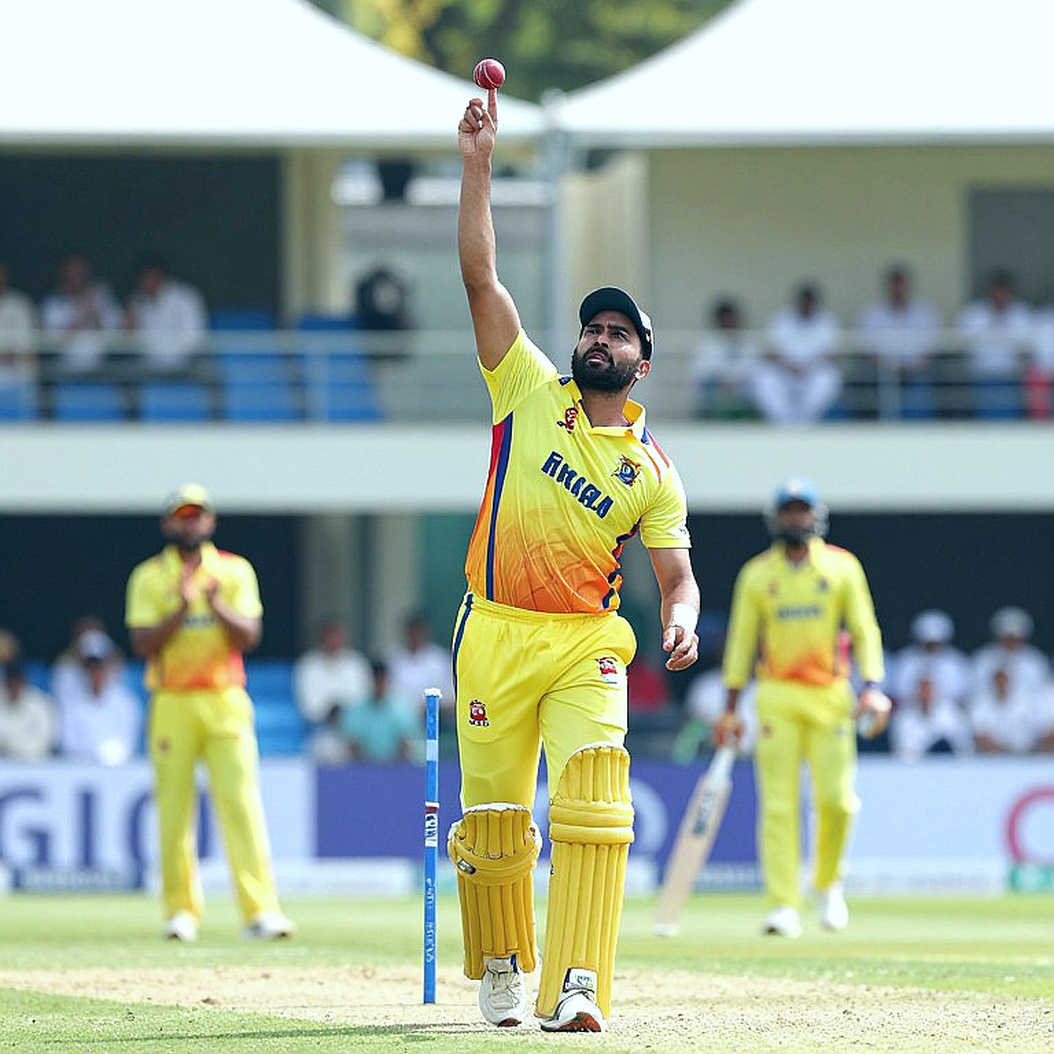 Shoaib Malik's Left Knee Timeline: What the Record Shows from First Scan to Series Omission Shoaib Malik's Left Knee Timeline: What the Record Shows from First Scan to Series Omission